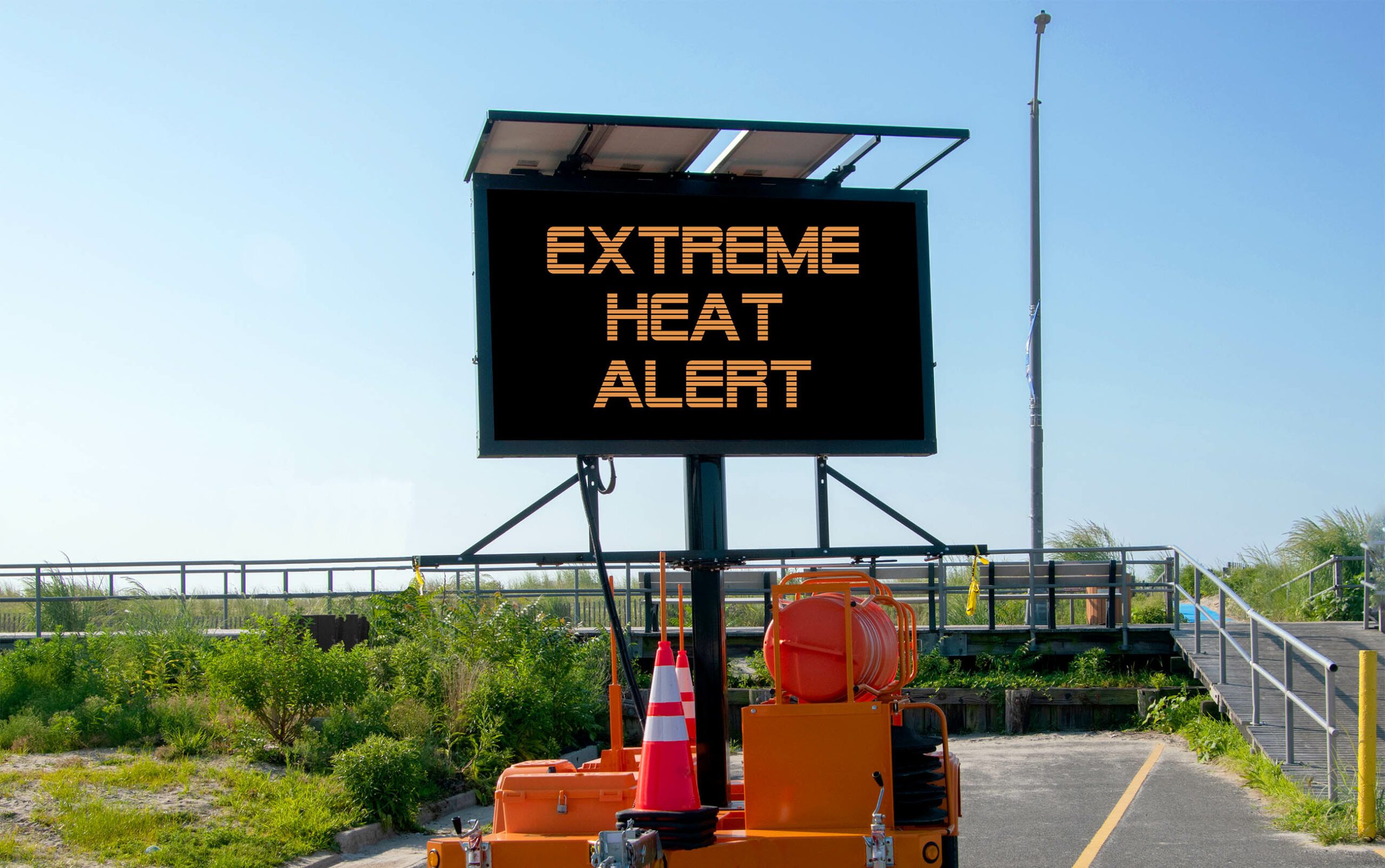Sign saying, "Extreme Heat Alert"
